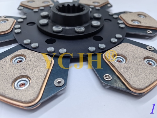 CLUTCH DISC 4998869 5116052 5121926 5126012 5144710 5145718 328018510 5016069 Luk Tractor Parts supplier